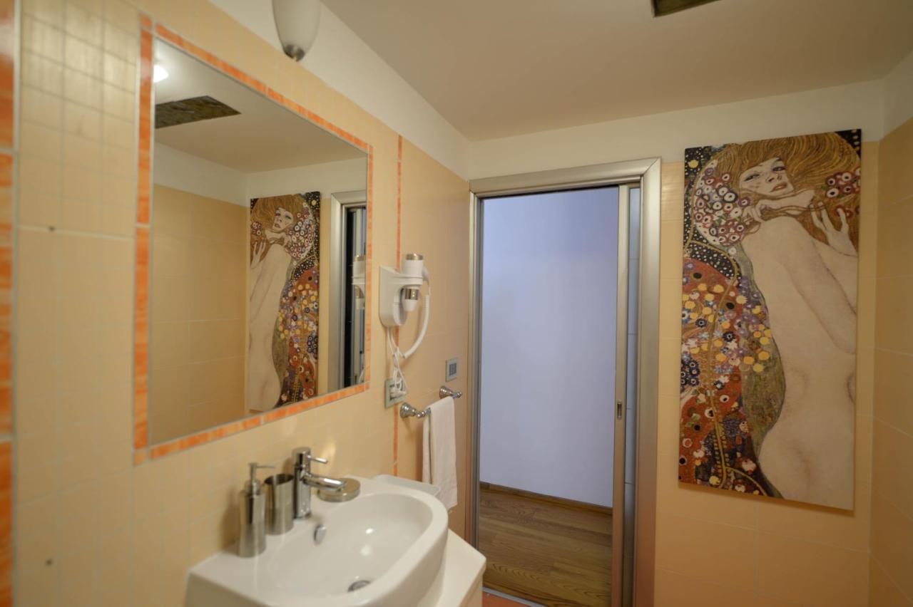 Aparthotel Campo De Fiori Relais Rzym Zewnętrze zdjęcie